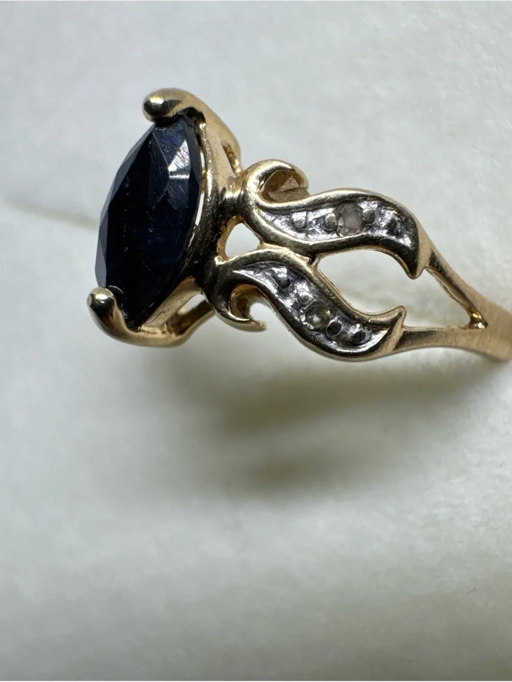 Vintage 10K Solid Yellow White Two Tone Gold Blue Sapphire Size 6 Ring Band